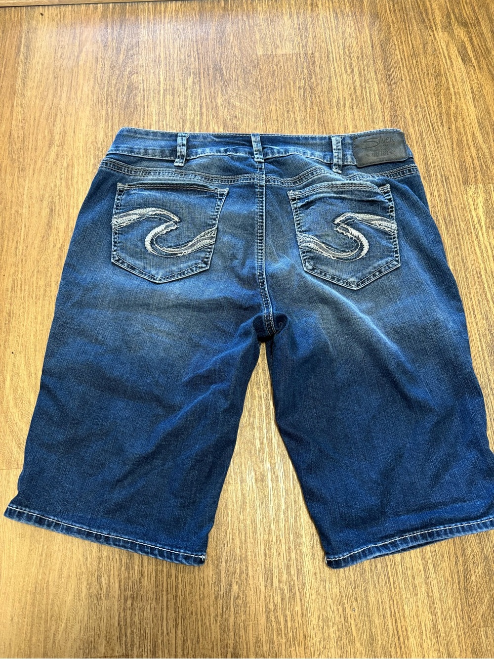 Silver Jeans Blue Denim Women’s Shorts